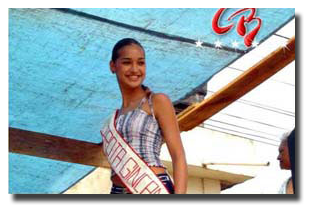 Daniela, a Garota gincana 2003 representando a Cromossomos Bons