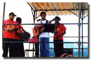 Galera da Cromossomos cantando 'Garota de Ipanema'!